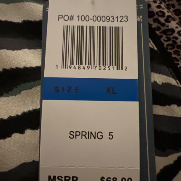 New Democracy Animal Print Blouse With 3/4 Length Sleeves. - Picture 4 of 4